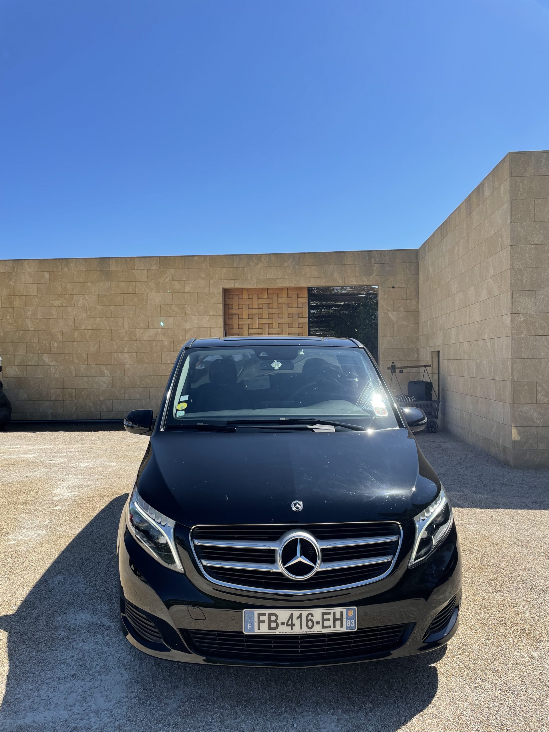 🌿 Chauffeur privé à Aix-en-Provence – Dirigeants & cadres