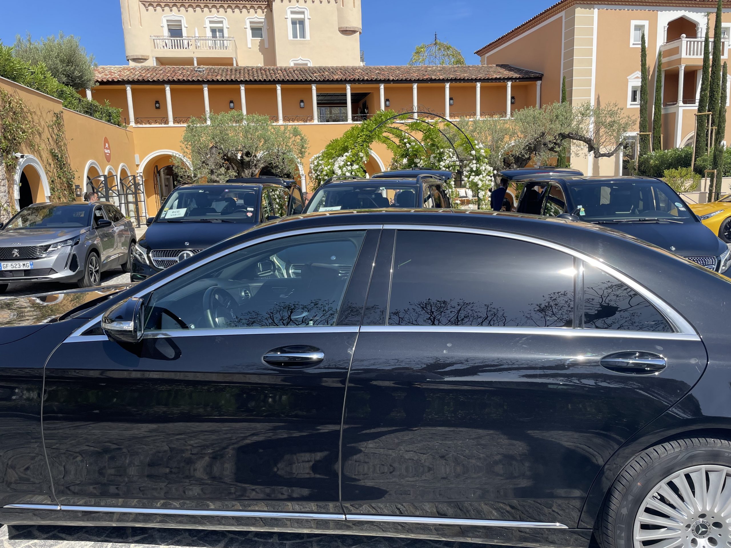 ✈️ Chauffeur privé à l’Aéroport de La Môle – Saint‑Tropez – Jet privé & prestige